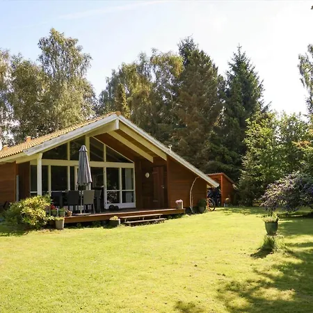 10055-1-rorvig-lindevangen-4 * Rørvig